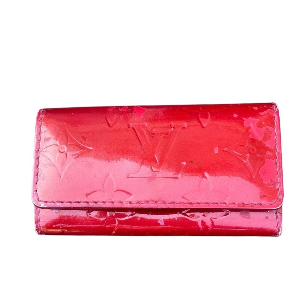 Louis Vuitton
2014 Monogram Vernis Key Holder - Picture 8 of 9
